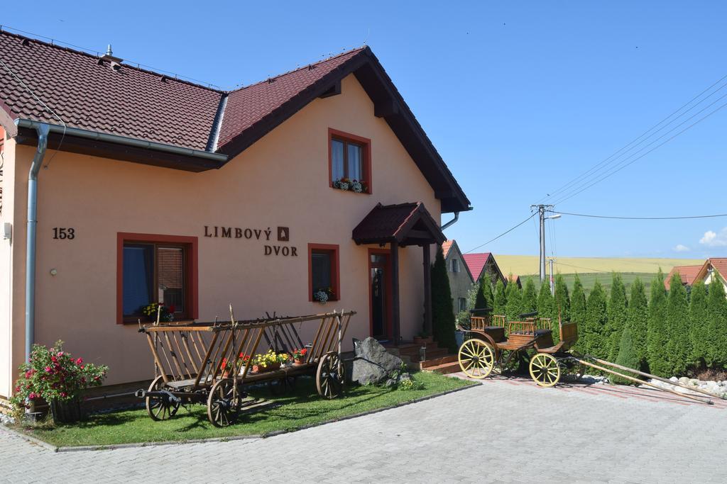 Hotel Pezion Limbovy Dvor Vrbov Exterior foto