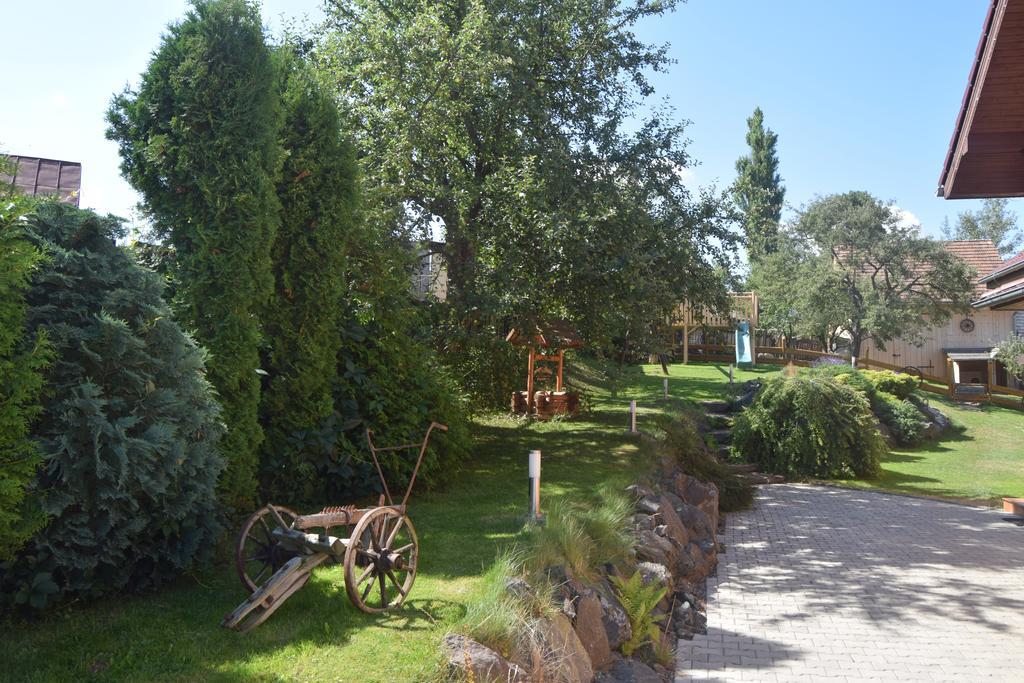 Hotel Pezion Limbovy Dvor Vrbov Exterior foto