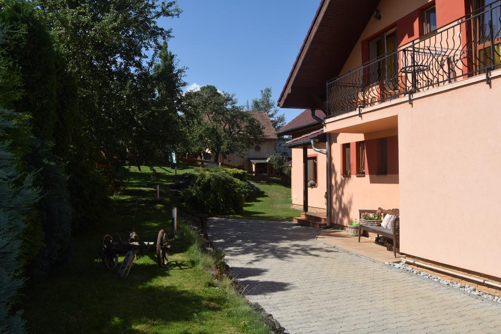 Hotel Pezion Limbovy Dvor Vrbov Exterior foto